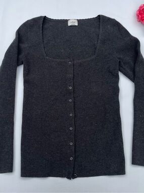 Wilfred Dark Charcoal Button-Front Scoop sweater shirt size L